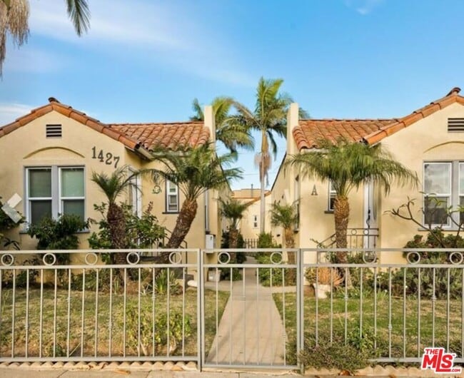 property at 1427 17th St
