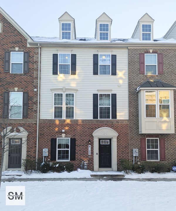 8122 Miner St in Greenbelt, MD - Building Photo