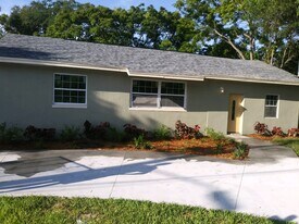 324 Seminola Blvd, Unit b in Casselberry, FL - Building Photo