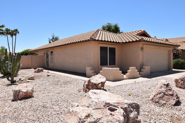 property at 3019 E Brookwood Ct