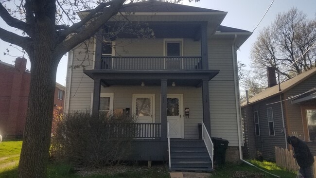 711 N Chestnut St, Unit 711