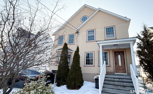 property at 271 Seaside Ave