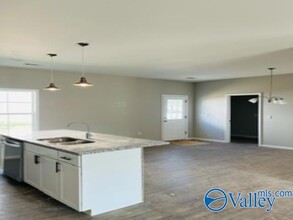 39 Seibold St in Guntersville, AL - Building Photo - Building Photo