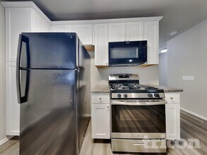 13231 Ashworth Blvd, Unit 2 in San Antonio, TX - Foto de edificio - Building Photo