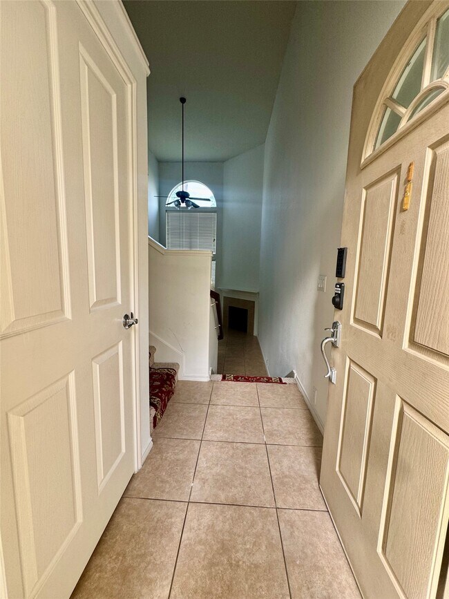 13600 Breton Ridge St in Houston, TX - Building Photo - Building Photo