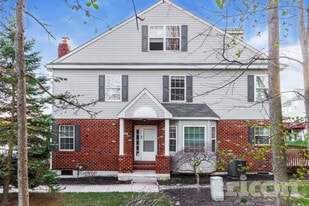 2201 Grant Ct in Norristown, PA - Building Photo