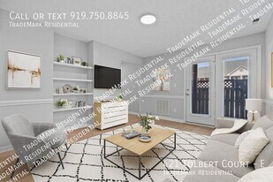 421 Tolbert Ct in Spring Lake, NC - Building Photo