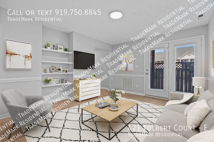 421 Tolbert Ct in Spring Lake, NC - Building Photo