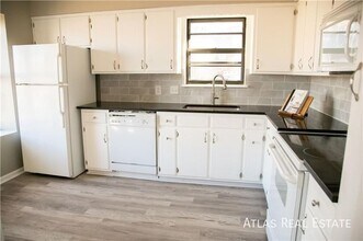 1500 SW Sunset St in Blue Springs, MO - Building Photo - Building Photo