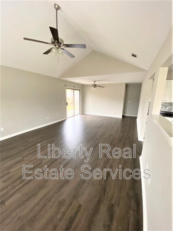 1758 Ashton Dr in Hinesville, GA - Building Photo - Building Photo