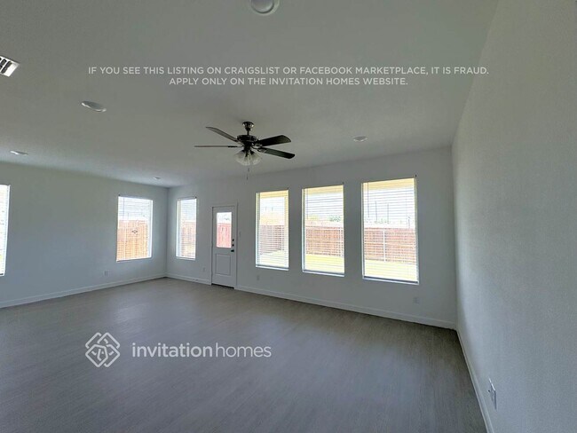 339 Sedalia Trl in Justin, TX - Building Photo - Building Photo