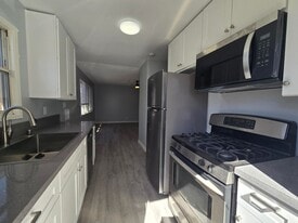 317 Warren Ln in Inglewood, CA - Building Photo