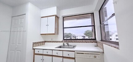 1080 N Franklin Ave in Homestead, FL - Building Photo - Building Photo