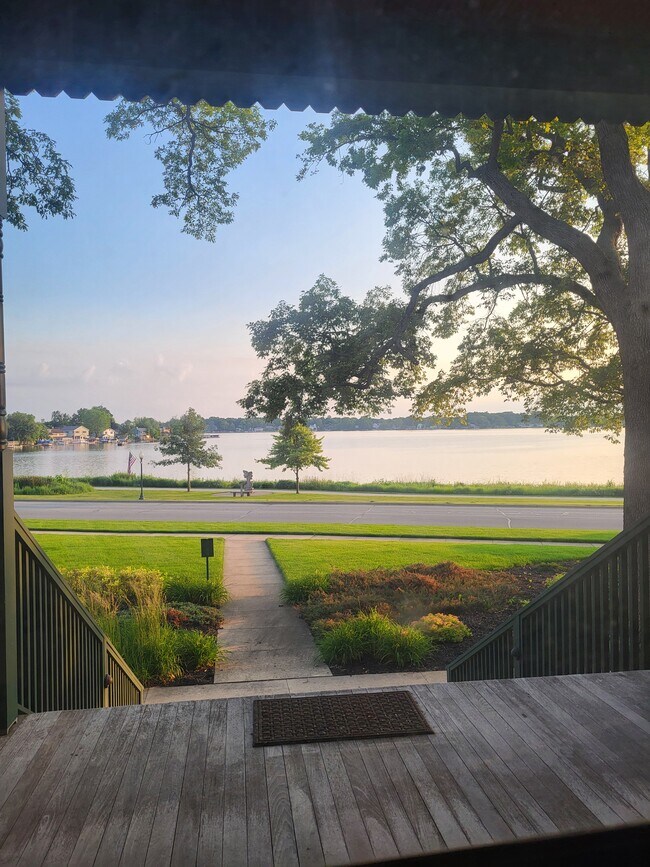 1 Park Ave in Winona Lake, IN - Building Photo - Building Photo
