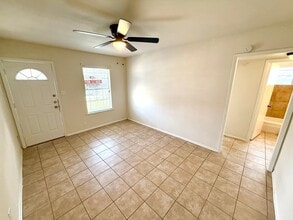 520 Prado St in San Antonio, TX - Building Photo - Building Photo