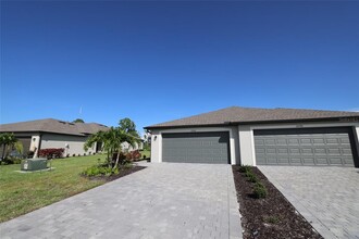 2088 Bonito Wy in Port Charlotte, FL - Building Photo - Building Photo