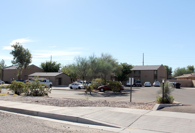 Rancho Vista in Wickenburg, AZ - Building Photo - Building Photo