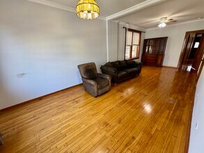 849 N Western Ave in Chicago, IL - Building Photo - Building Photo