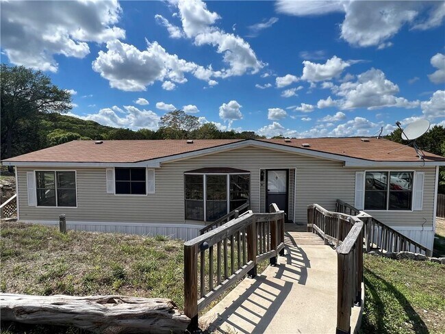 10808 Quail Valley Dr in Leander, TX - Building Photo - Building Photo