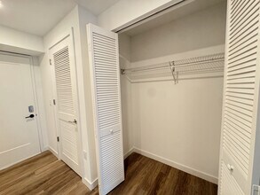 413 NW 6th St, Unit A in Miami, FL - Building Photo - Building Photo