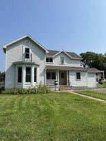 1219 State St in Eau Claire, WI - Building Photo