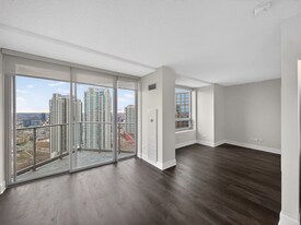 302 N Canal St in Chicago, IL - Building Photo