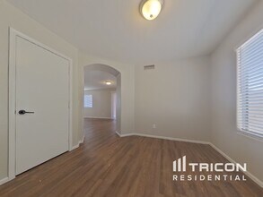 16157 W Moreland St in Goodyear, AZ - Building Photo - Building Photo