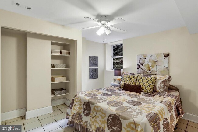 1830 9th St NW, Unit A in Washington, DC - Foto de edificio - Building Photo