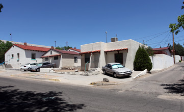 1200-1212 Lead Ave SE in Albuquerque, NM - Building Photo - Building Photo