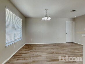 201 Hereford St in Cibolo, TX - Foto de edificio - Building Photo