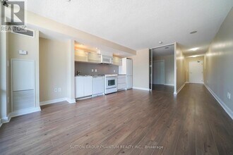 705-4k Spadina Ave. in Toronto, ON - Building Photo - Building Photo