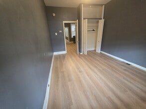 530 E Penn St, Unit 1st Floor in Philadelphia, PA - Foto de edificio - Building Photo