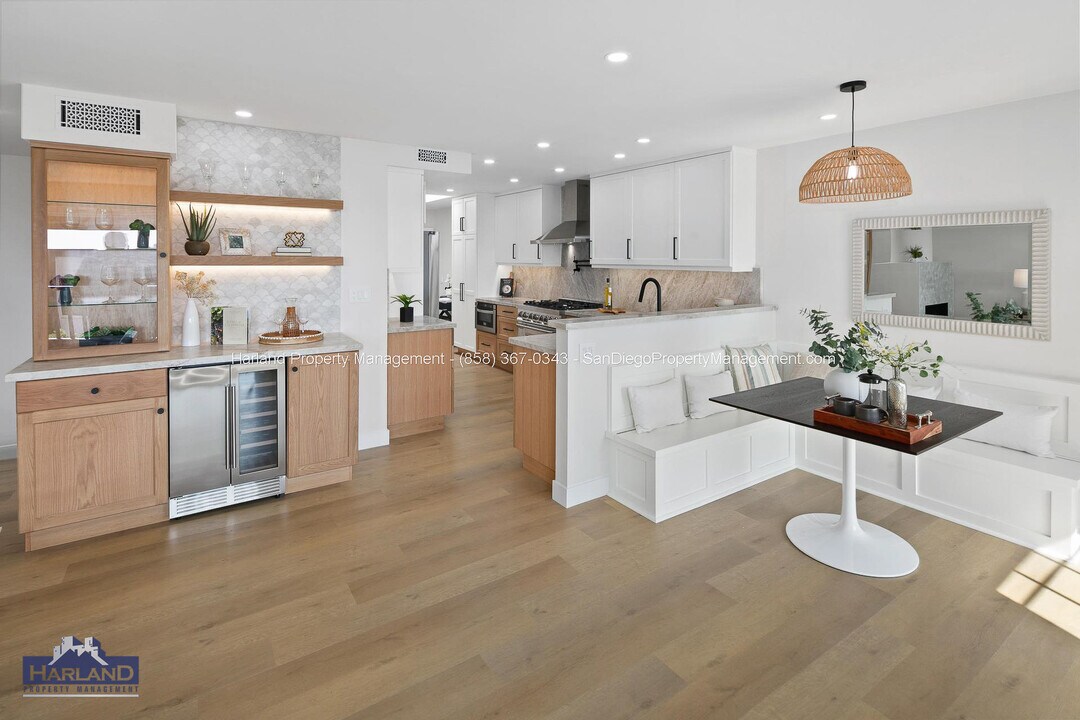 12925 Caminito Del Canto in Del Mar, CA - Building Photo