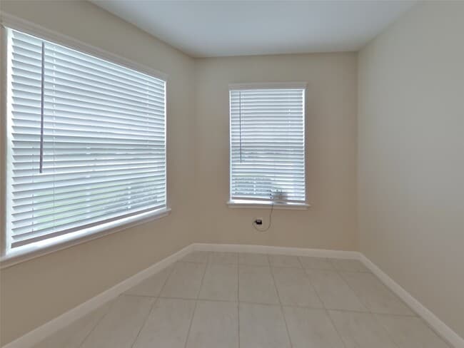 805 Painted Bison Dr in La Marque, TX - Building Photo - Building Photo