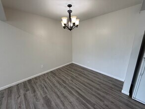 29720 City Center Dr in Warren, MI - Building Photo - Building Photo