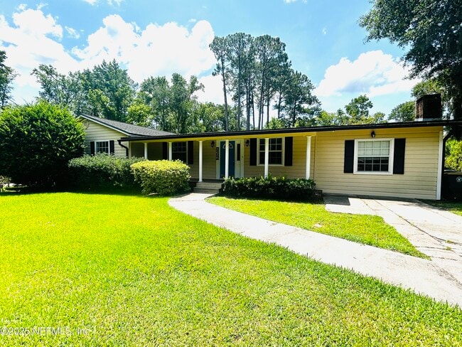 property at 7634 Hammond Blvd
