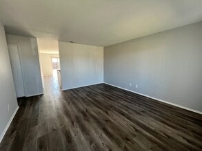 1318 S Gold Ct in Ontario, CA - Building Photo - Building Photo