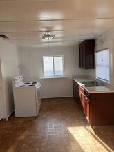 584 N 1st St in Turlock, CA - Building Photo - Building Photo