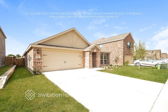 141 Magnolia Dr in Sanger, TX - Building Photo - Building Photo