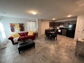 28616 Netawake Ct in Huntsville, TX - Building Photo