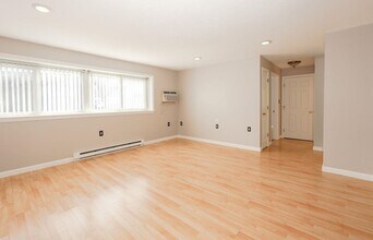 128 Loudon Rd in Concord, NH - Building Photo - Building Photo