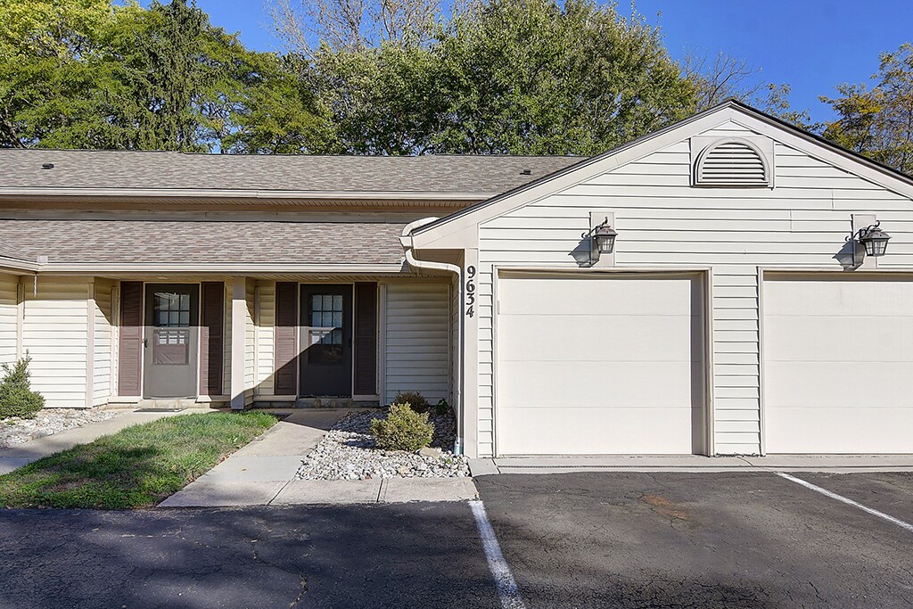 9630 Sage Meadow Ct in Centerville, OH - Building Photo