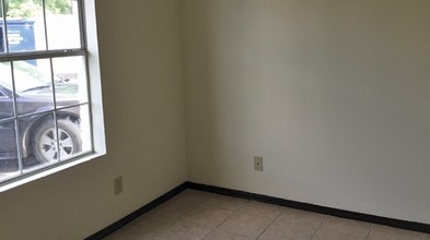 Ligarde Apartments in Laredo, TX - Building Photo - Interior Photo