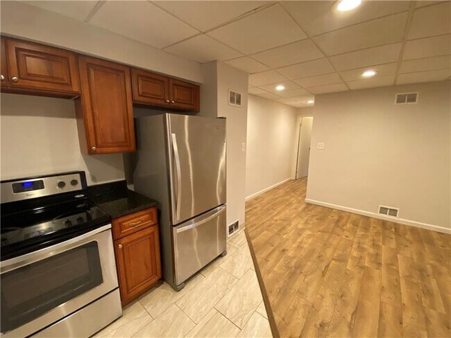 property at 1901 E Carson St