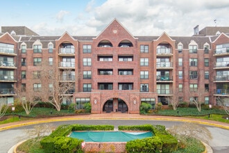 The Astoria in Arlington, VA - Building Photo - Building Photo