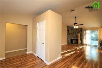 1708 Gold Hills Dr in Redding, CA - Building Photo - Building Photo