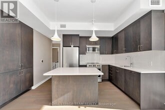 360-360 Deschâtelets Ave. in Ottawa, ON - Building Photo - Building Photo