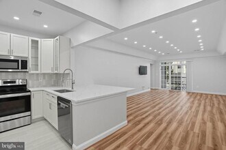 5910 Great Star Dr in Columbia, MD - Building Photo - Building Photo