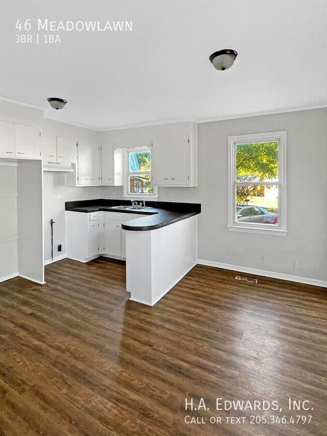 46 Meadowlawn Dr in Tuscaloosa, AL - Building Photo - Building Photo