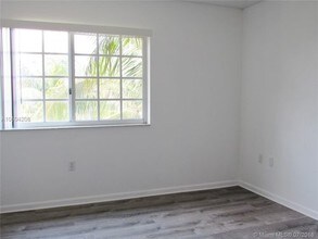 2061 Renaissance Blvd-Unit -3J in Miramar, FL - Building Photo - Building Photo